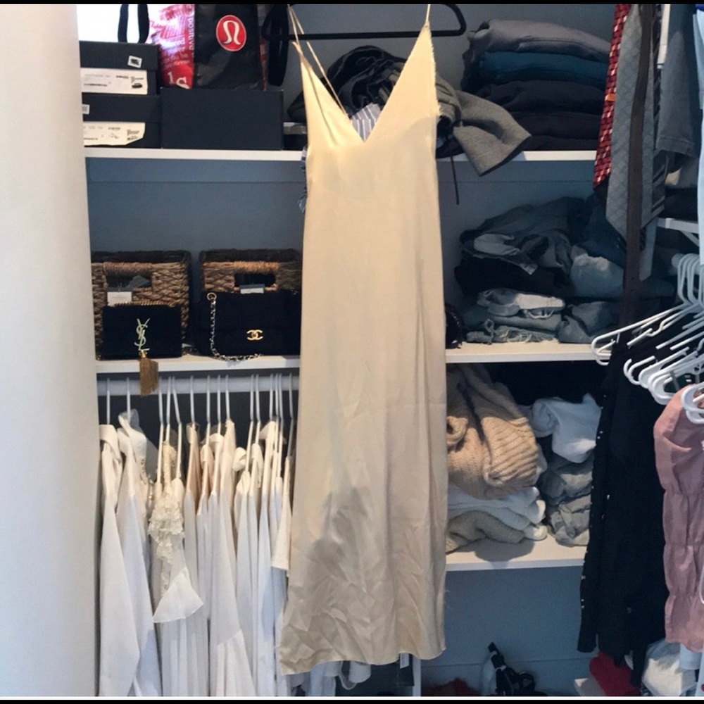 ARE YOU AM I silk maxi dress - Picture 4 of 4